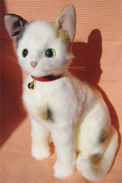 実物大猫のぬいぐるみ(ミケ猫)
