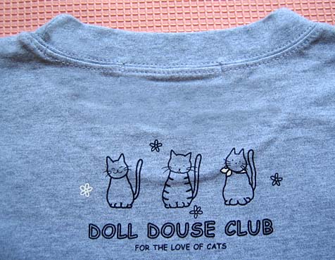 猫Tシャツグレー(背中)