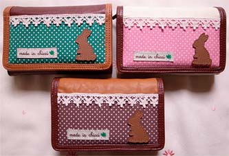 うさぎ柄折りたたみ財布